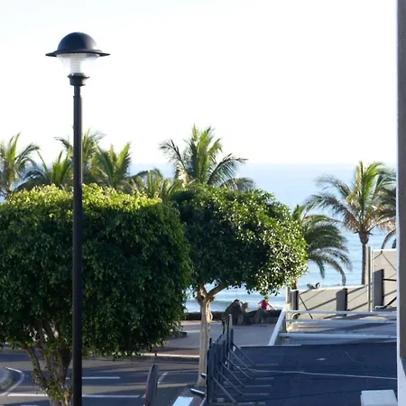 Steps From Main Beach Of Puerto Del Carmen *